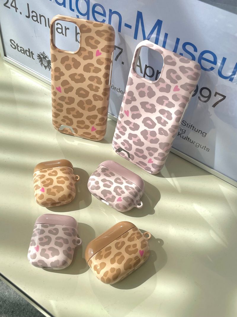 Leopard AirPods