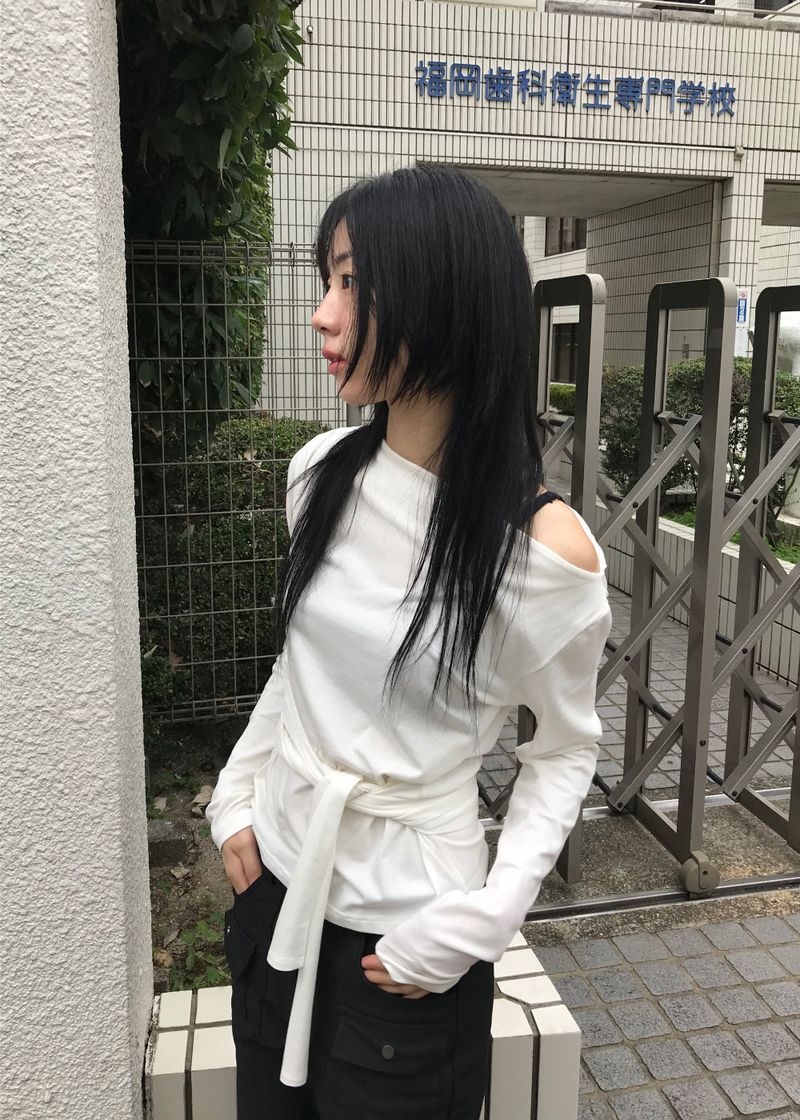  BOATNECK STRAP CROP TOP