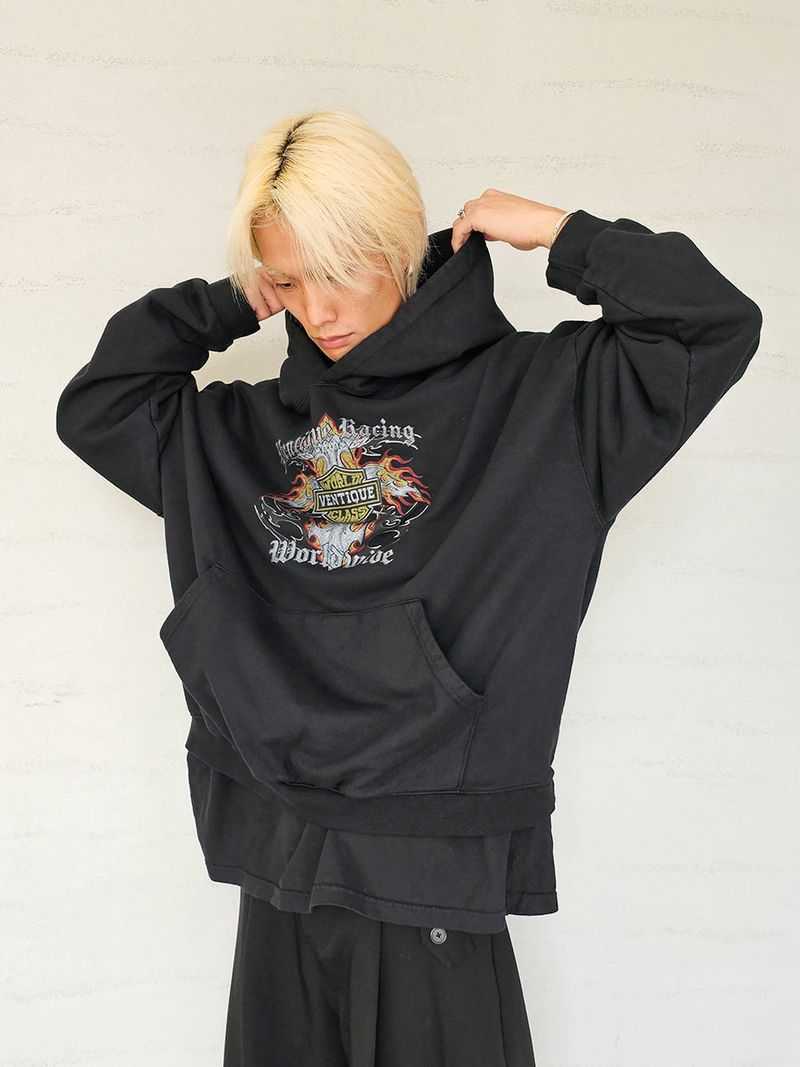 VENTIQUE（ベンティーク）の「VENTIQUE Pigment Motorracing hoodie 3colors（Tops）」