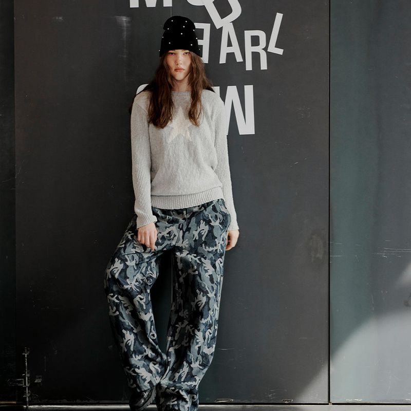 Star Intarsia Knit Grey