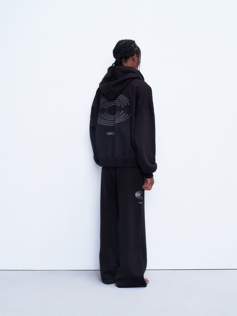 UNCMN BACK LOGO HOODIE