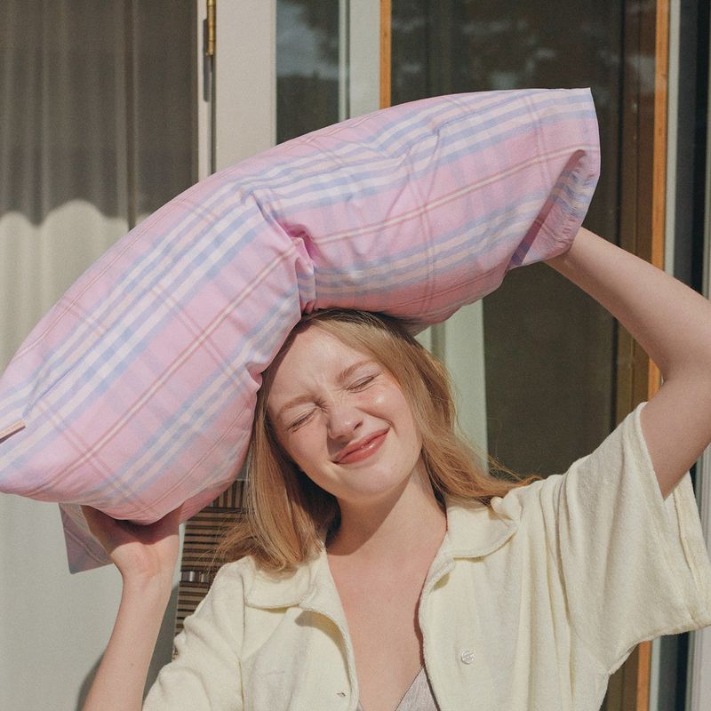 MONT SAINT DE RAINT(モンセンドラン)の「Cielo rosa pillow case(Smartphone Accessories)」