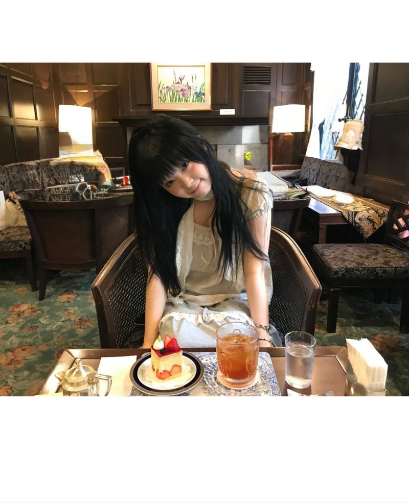 バニラレースブラウス