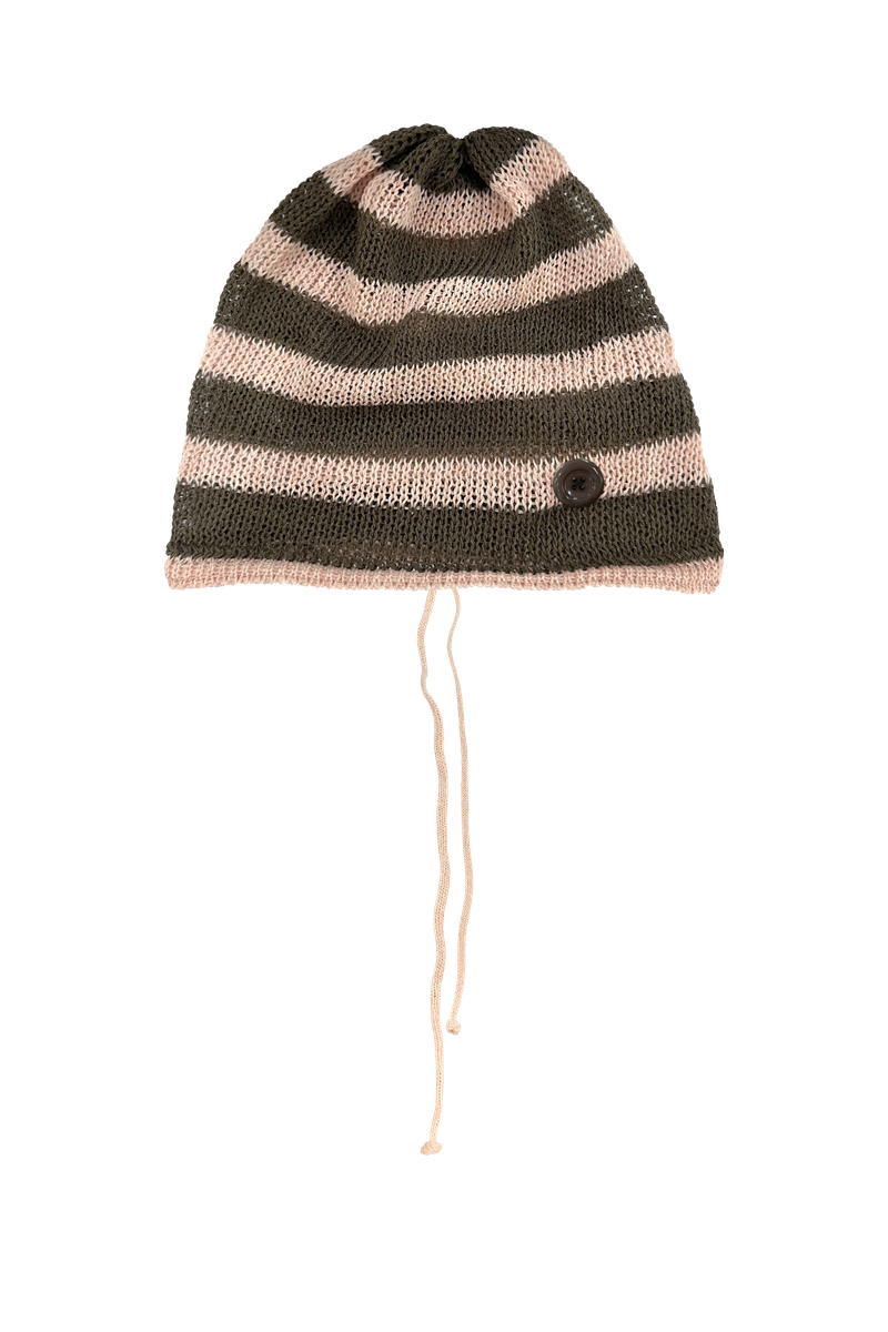 ST button beanie strawberry choco