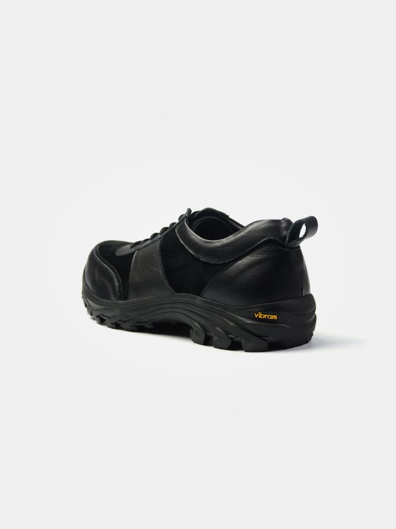 【MADE】Uven, Black