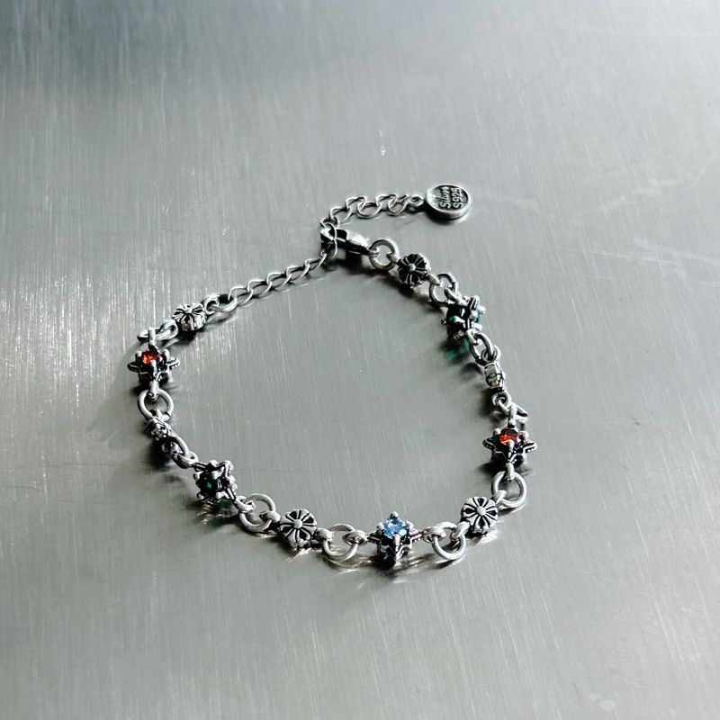 Interlaced Floral Chain Bracelet