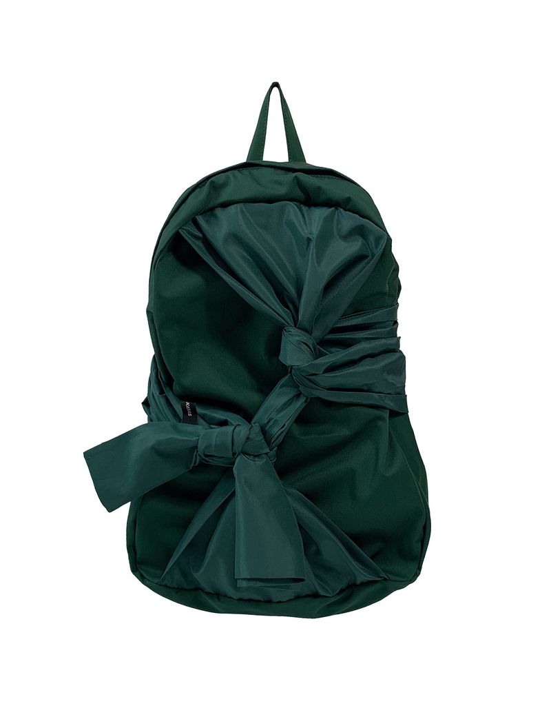 IUGAMAKARAS（イウガマカラス）の「Knotted Backpack (Peacock green)（Bags）」