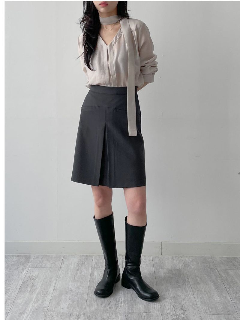 Kino Pleated Midi A-line Skirt