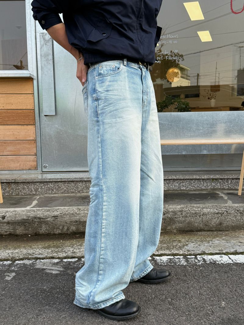Double back pocket embossed denim pants