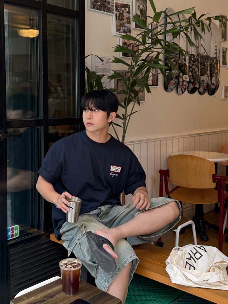 Quire patch embroidery short sleeve t-shirt