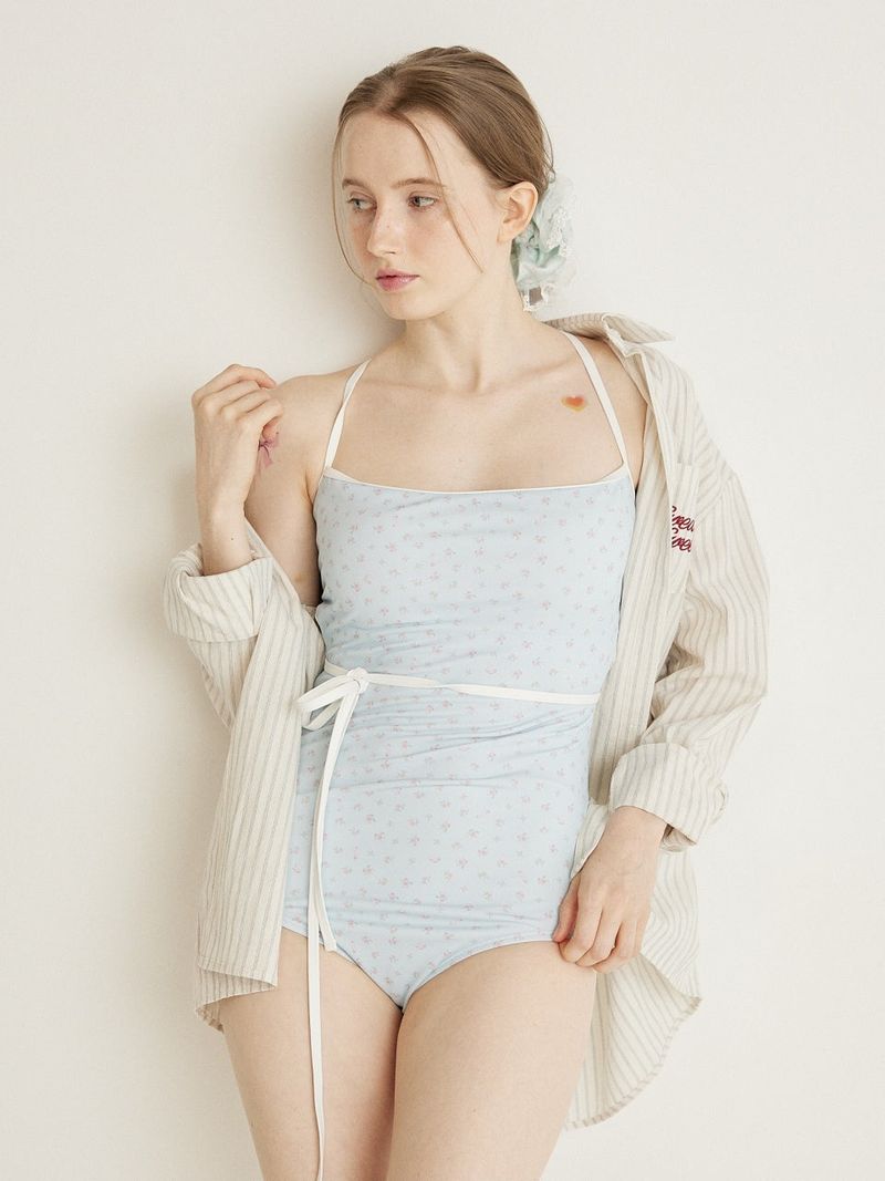 sweatsweet（スウェットスイート）の「FLOWER STRING RIBBON MONOKINI - SKY BLUE（Swimwear）」