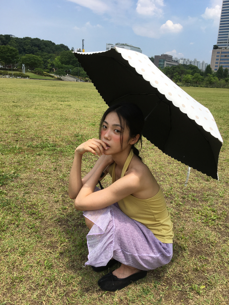 DUGGY（ダギー）の「Dot 3-fold UV Protection Umbrella (2color)（Fashion Accessories）」
