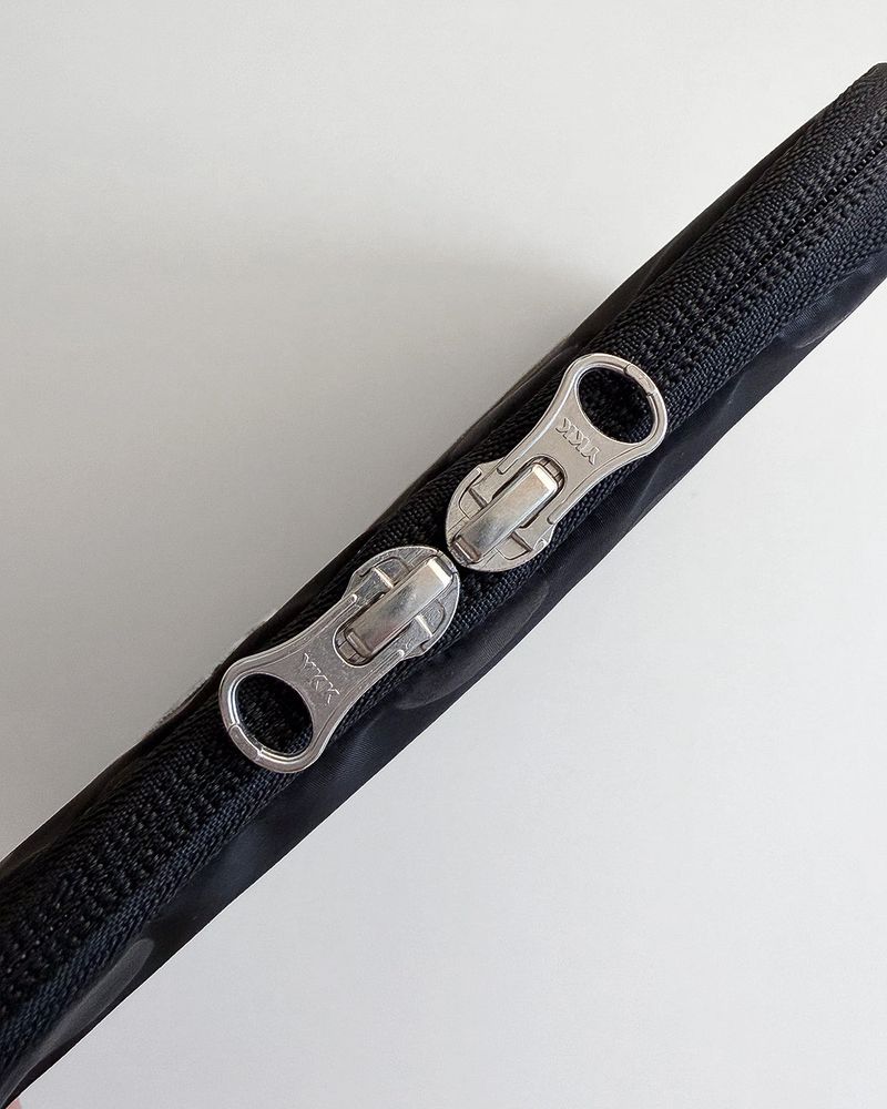 [RFID Block] Travel Wallet (Dot Black)⁠