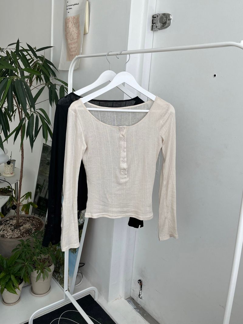Slim button T-shirt (2 colors)