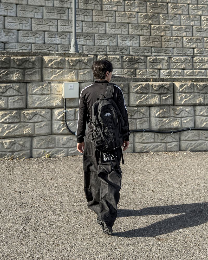 Vector graphic wide denim pants
