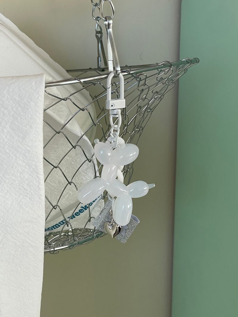 TWINKY KEYRING (WHITE)
