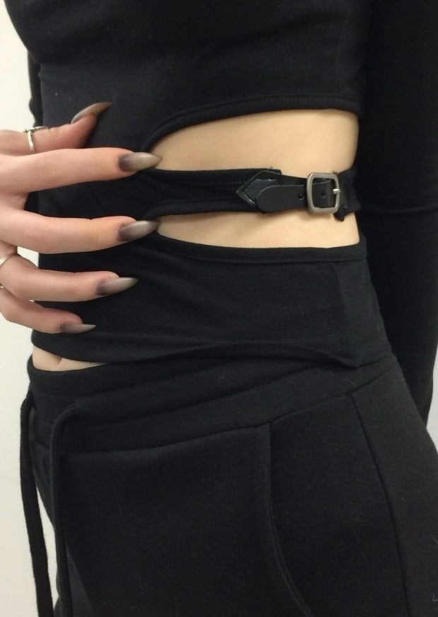 Two-Hole Buckle T-shirt