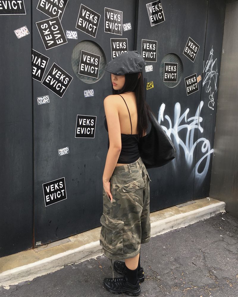 Painting hunting cap