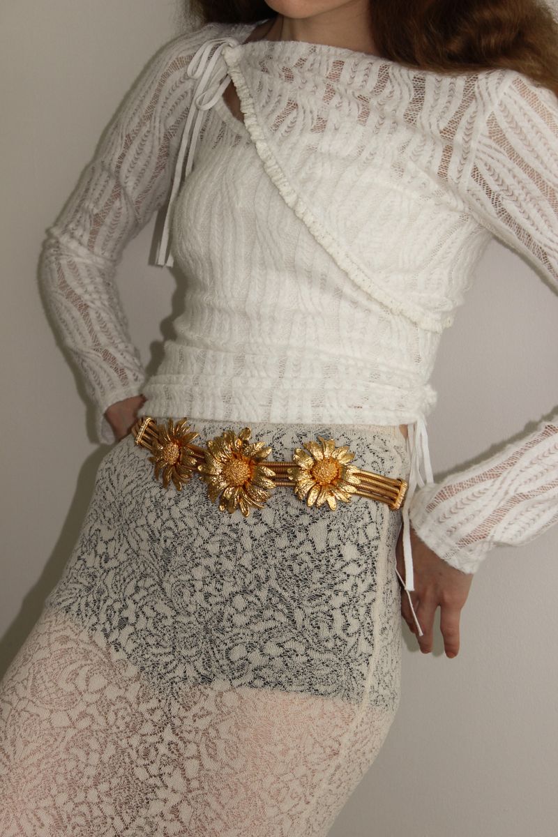 UNBALANCE SPAN LACE SHIRRING TOP / WHITE