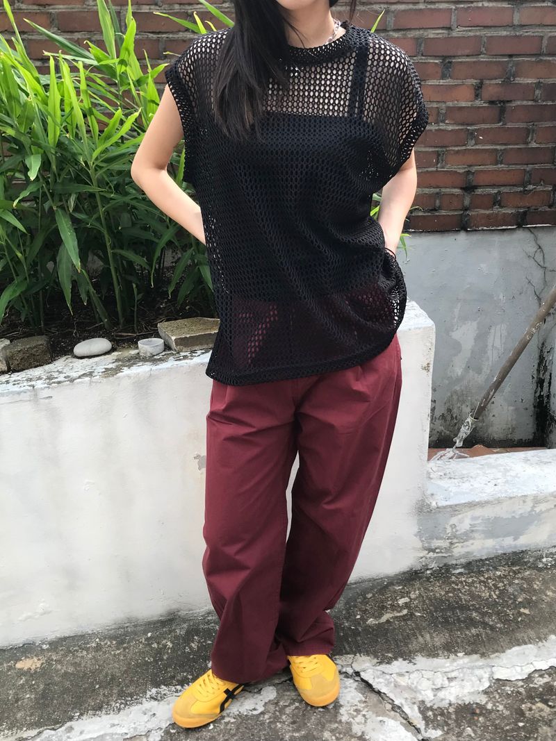 Follow round vest