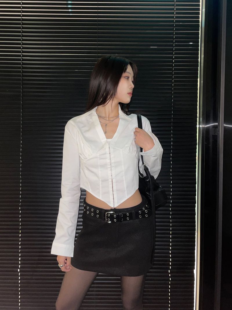 [UNISEX] two line eyelet belt (Black)