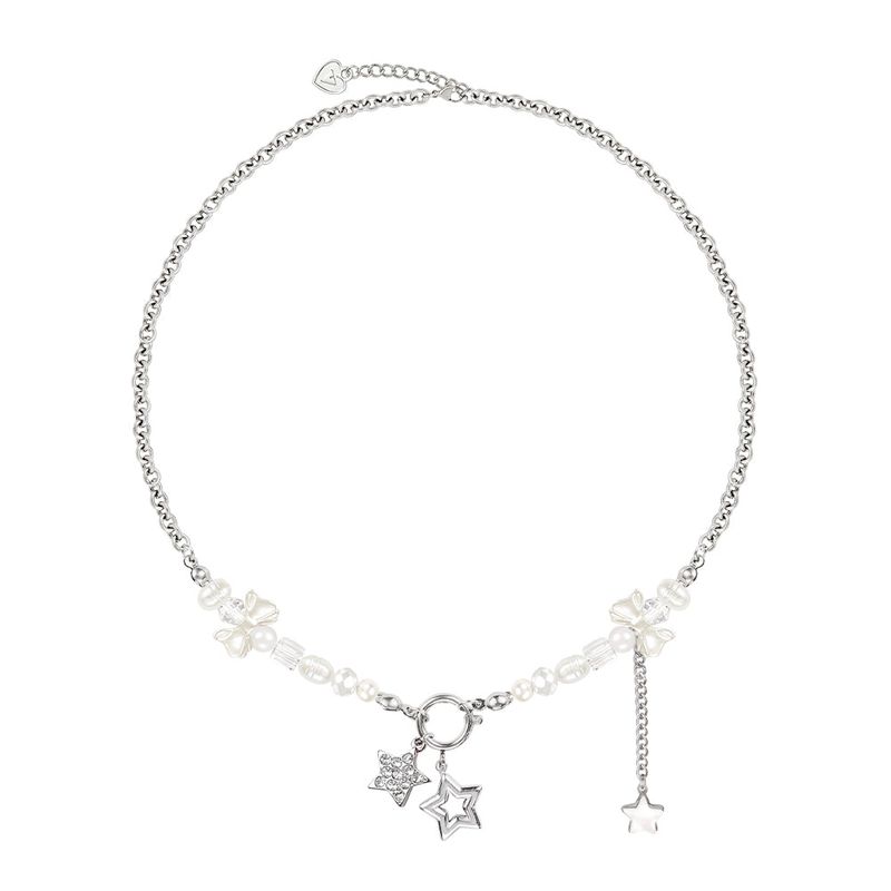VVV（ブイブイブイ）の「Baby Ribbon Pearl Star Drop Surgical Necklace（Accessories）」