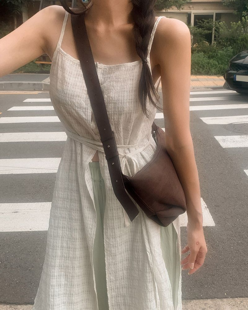 Yotia Strap Shoulder Bag