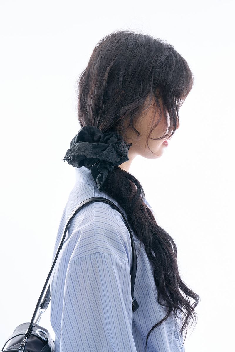 Raucohouse（ラウコハウス）の「Elvie broderie scrunchie（Hair Accessories）」