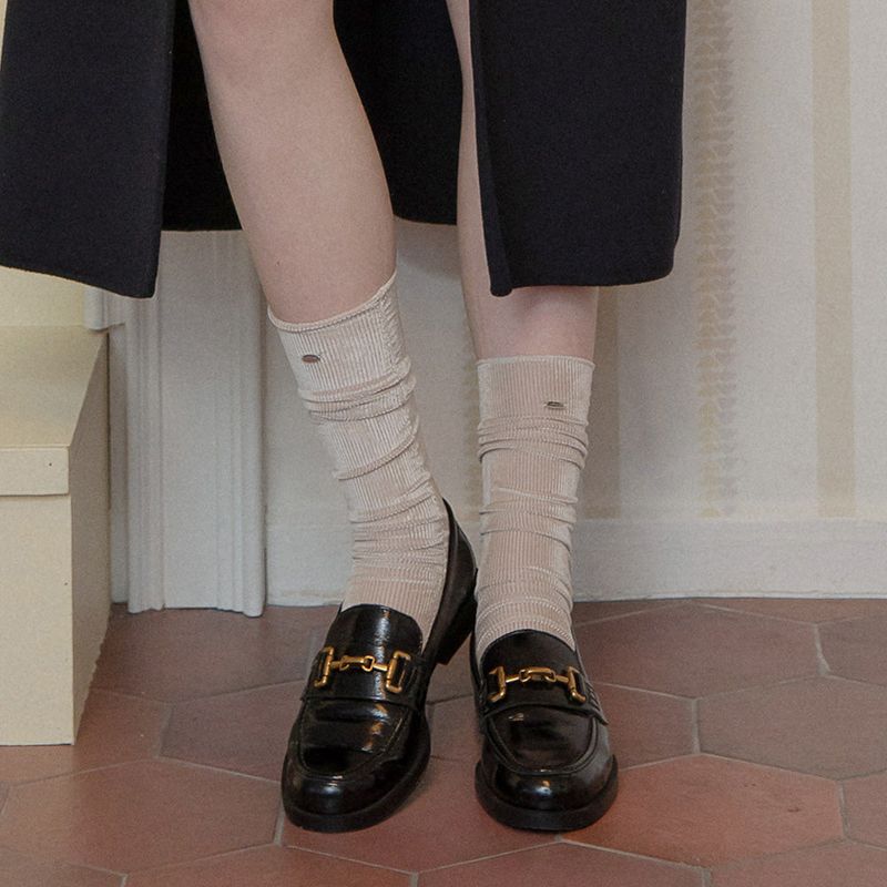 mellotory(メロートリー)の「VELVET MIDDLE SOCKS (BEIGE)(Fashion Accessories)」