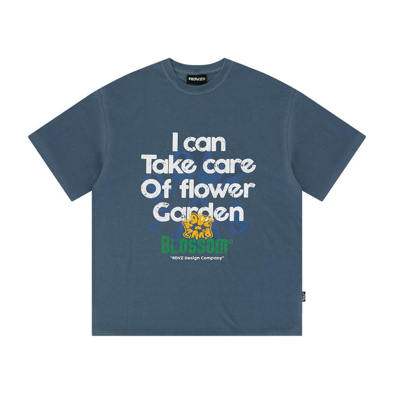 RDVZ（ランデブー）の「ピグメントレタリングTシャツ（トップス）」