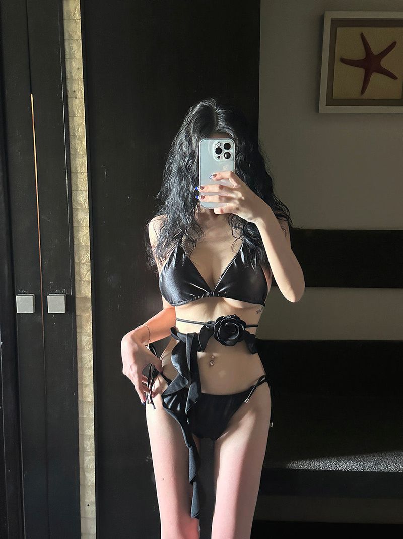 Delight-J（ディライトジェイ）の「Rose Cosage Strap SET Bikini（Swimwear）」