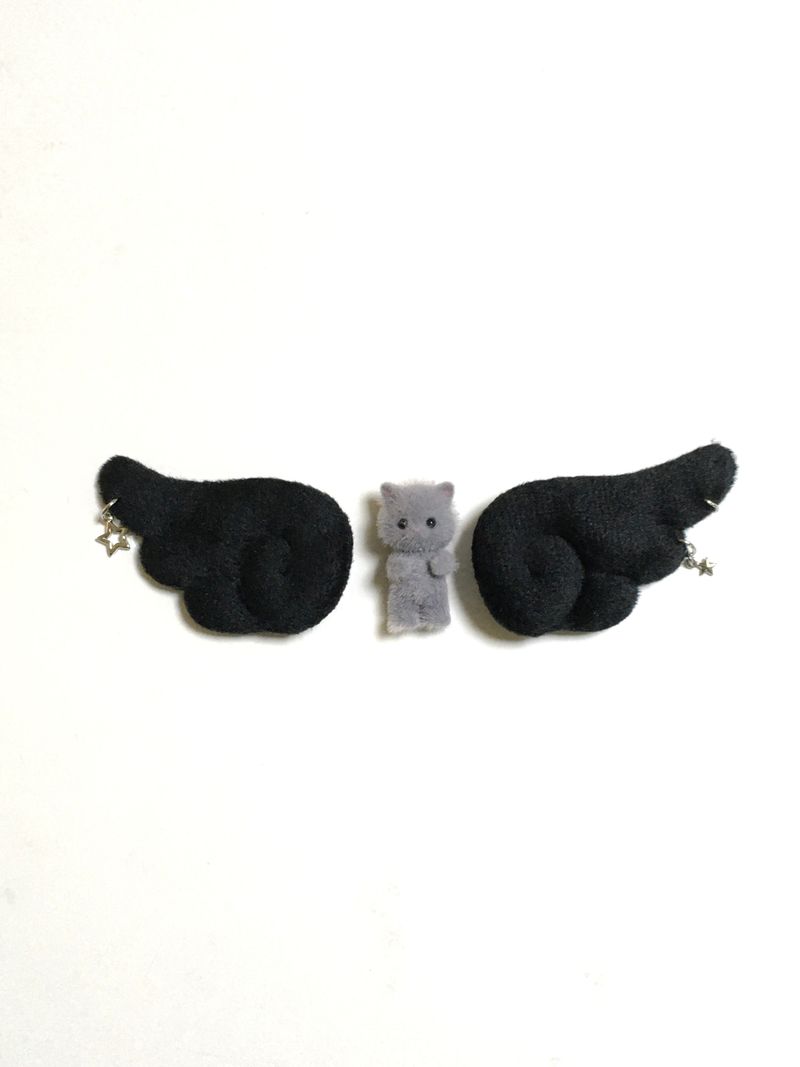 Angel wings (hairpin & badge)