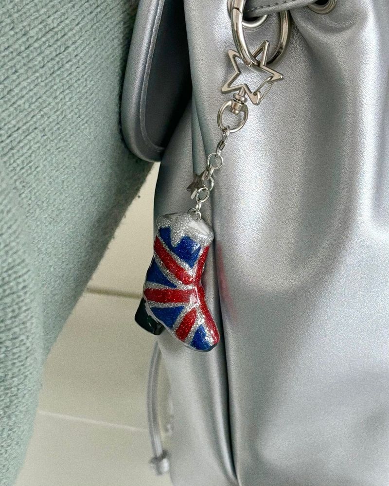 【MADE】 UK Boots (keyring)