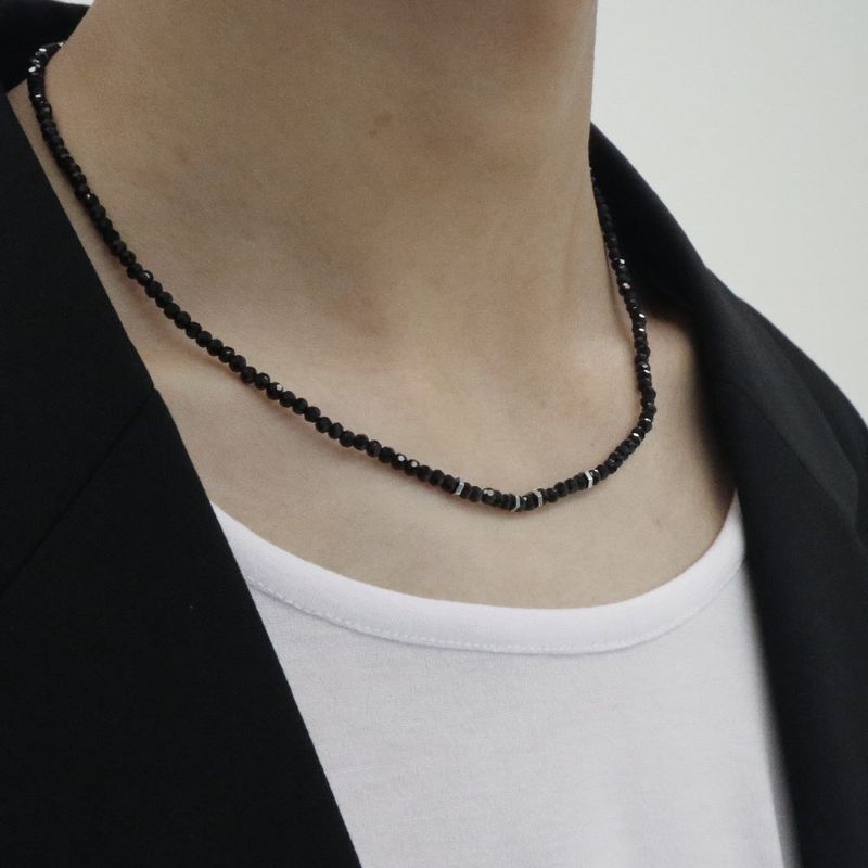 Men's Necklace Black Beads_CLEF RING MODULATOR NEC