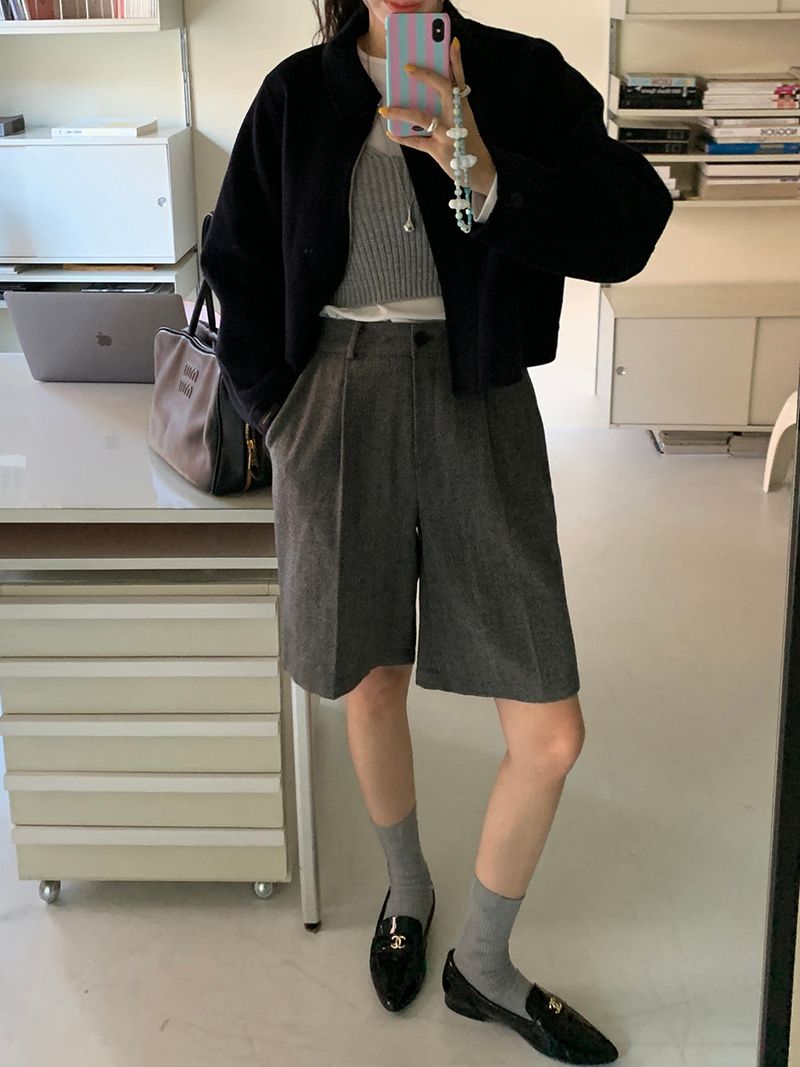 [MADE] Fidic Wool Herringbone Bermuda Pants