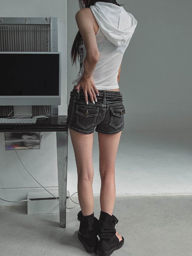 Vintage Low Back Pocket Short Pants