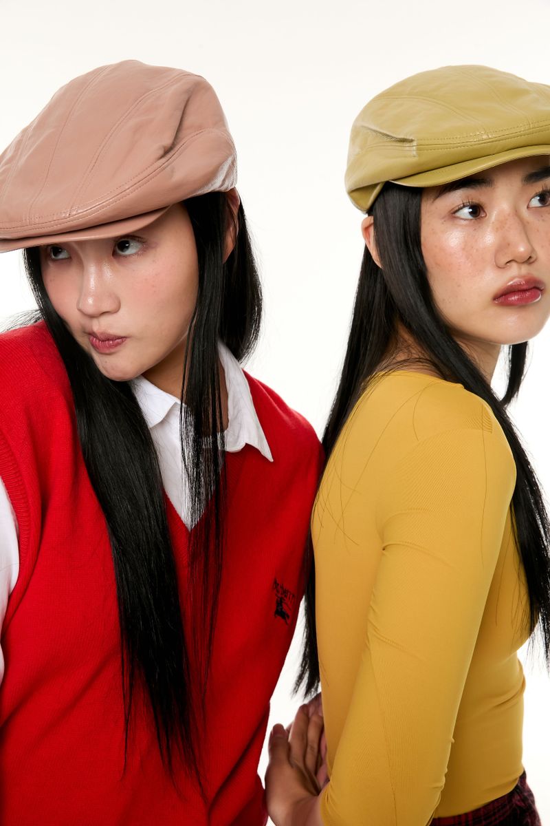 GLOSSY HUNTING CAP / PINK