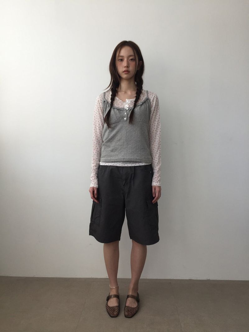 DUGGY（ダギー）の「Floral Henley Neck Long Sleeve (4color)（Tops）」