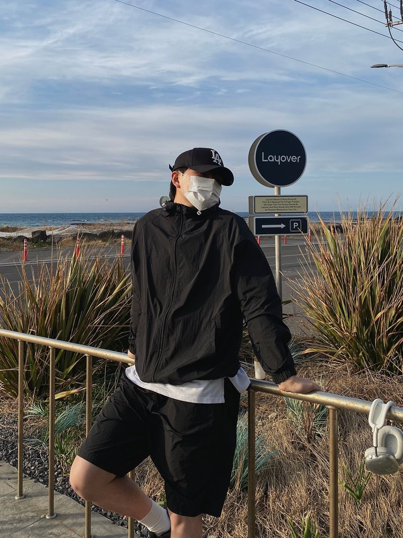 Run Field Windbreaker Hooded Zip-Up 6C