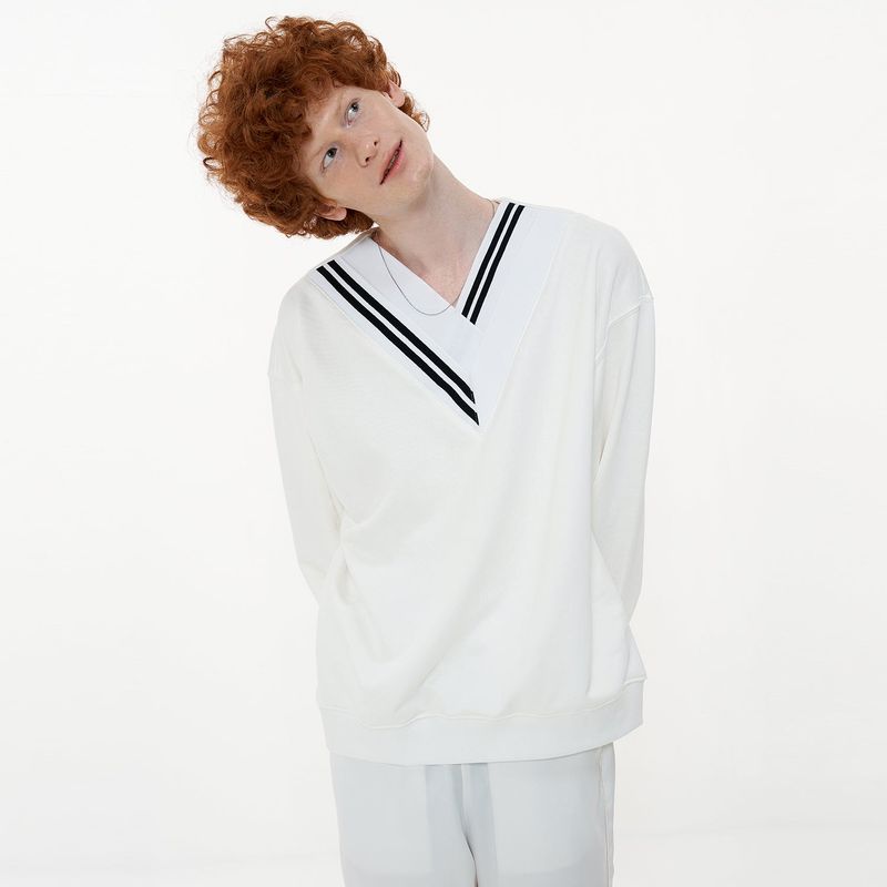 OTHER-worldly（アザーワールドリー）の「Overfit VV-neck Sweat Shirt [White]（Tops）」