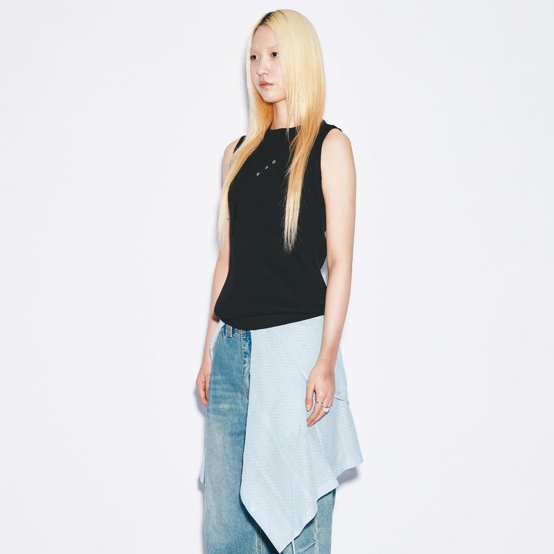Eyelet Point Sleeveless (black)