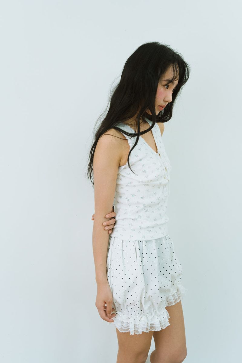 MOGU DOT LACE SHORTS 