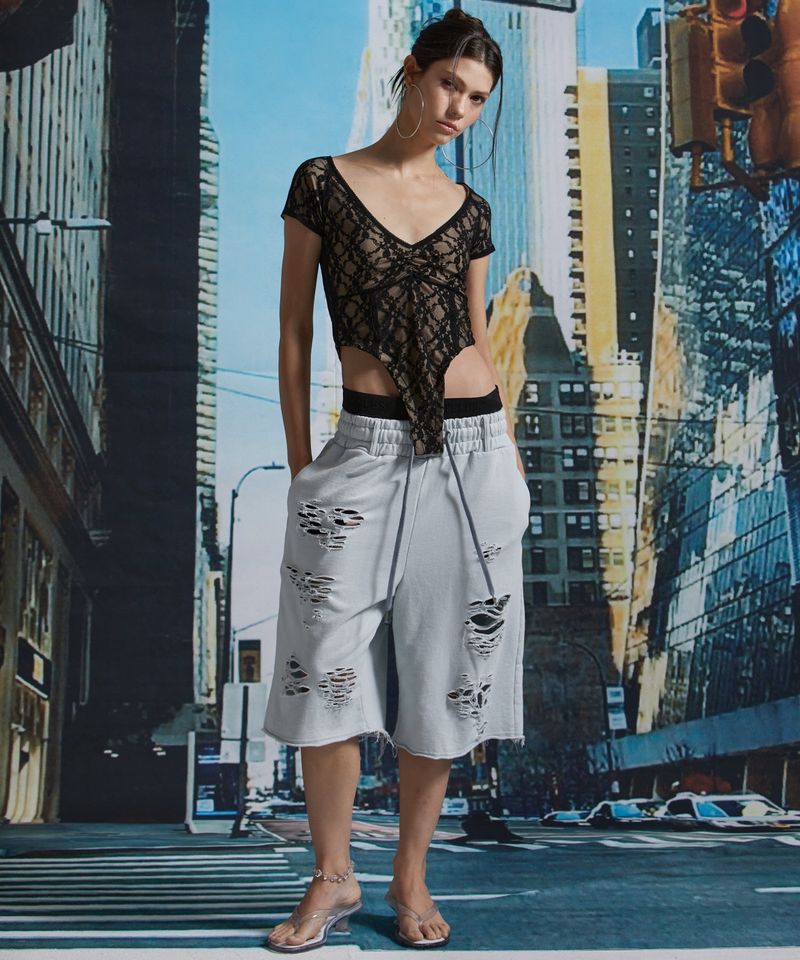 DAMAGE BERMUDA PANTS