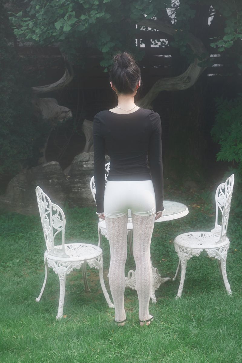 LACE RIBBON TOP (BLACK)