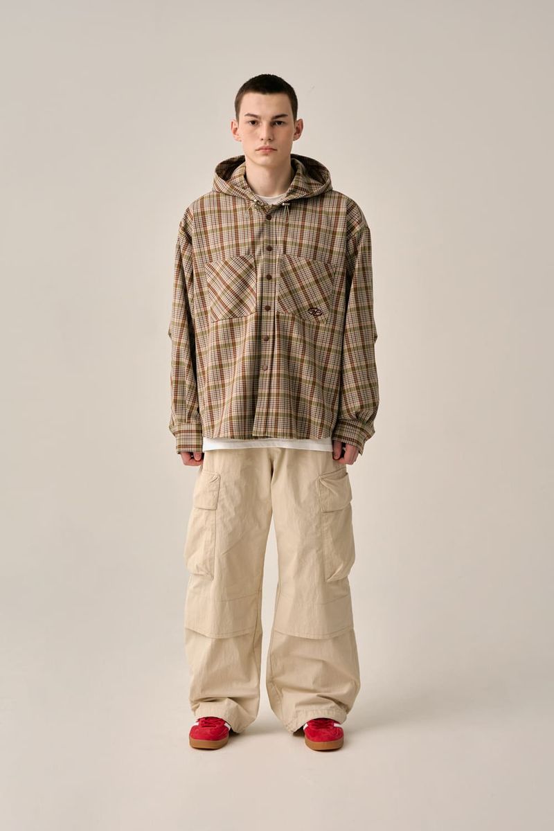 GUBIN（グビン）の「CHECKERED HOODED SHIRT（Tops）」