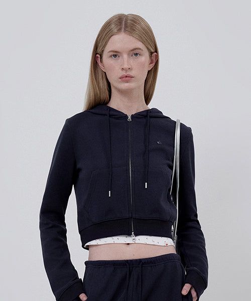 KIRSH（キルシー）の「KIRSH PLAIN SLIM FIT CROP HOODIE ZIP UP [DARK NAVY]（Tops）」