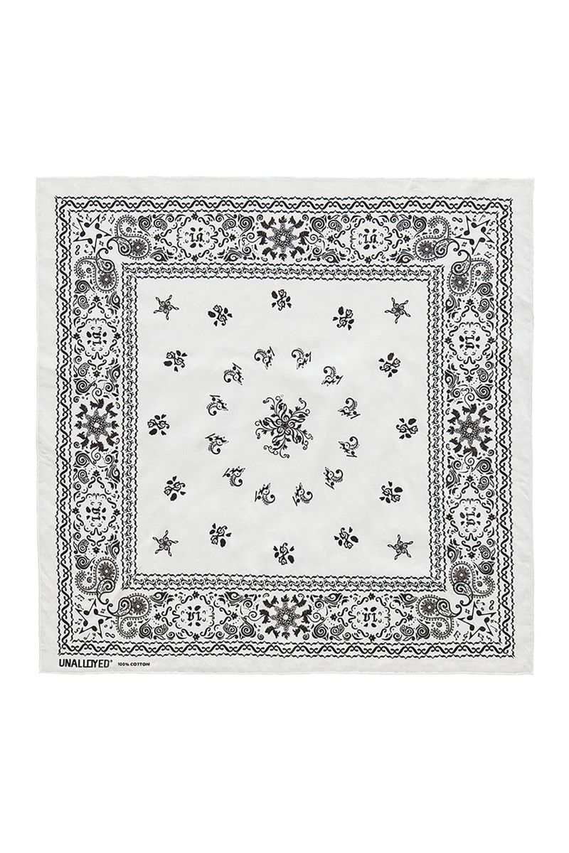 UNALLOYED（アナロイド）の「NOTE PAISLEY BANDANA / WHITE（Smartphone Accessories）」