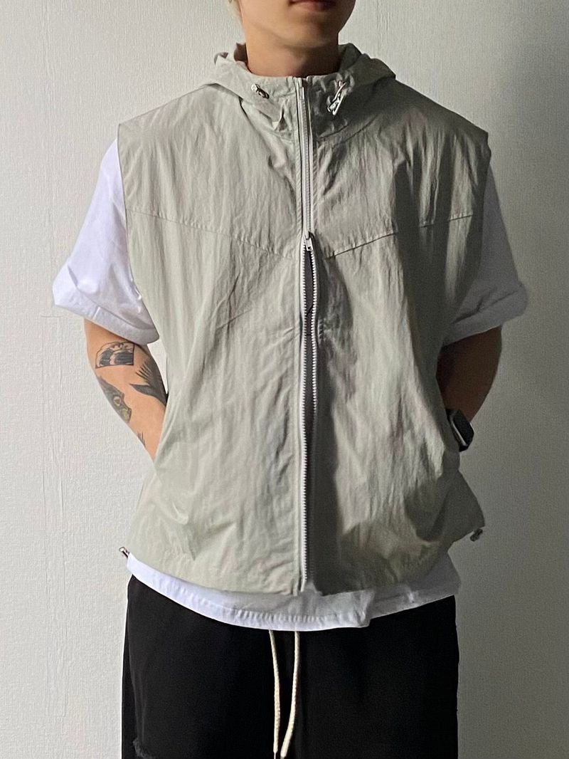 Cap Hooded Nylon Vest 4C