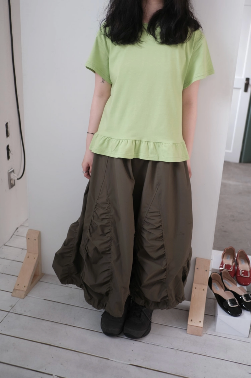 callhag（コールハグ）の「bee frill T (4c)（Tops）」