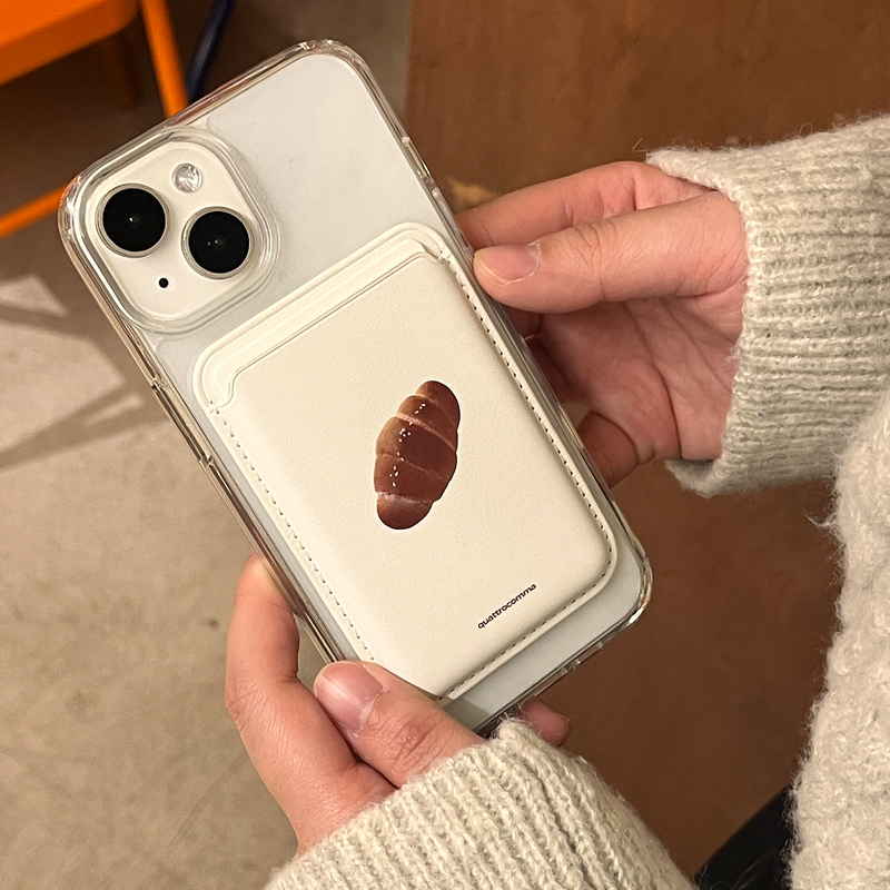 quattrocomma(クアトロコンマ)の「Saltbread MagSafe leather card wallet(Smartphone Accessories)」
